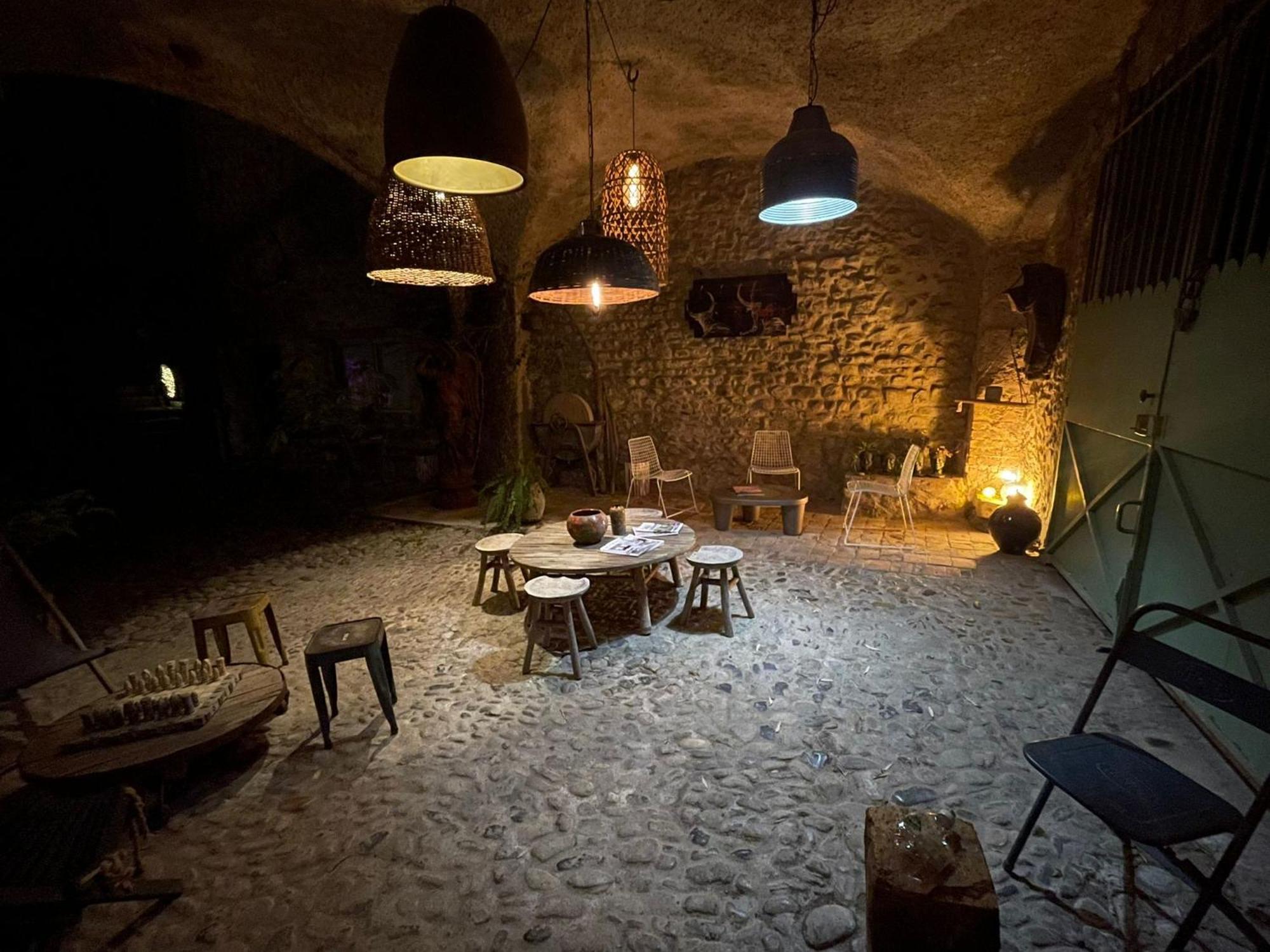 Les Cailloux Dores Massillargues-Attuech Luaran gambar